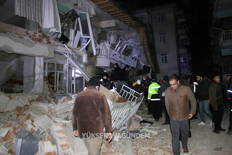 Elazığ'da Deprem! 1
