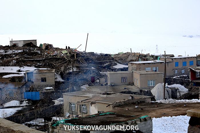 Fotoğraflarla Başkale depremi! 53