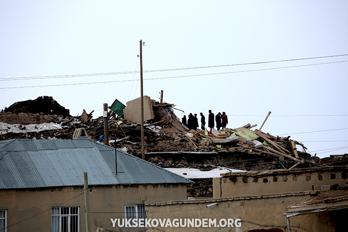 Fotoğraflarla Başkale depremi! 55