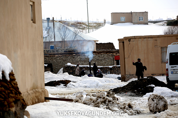 Fotoğraflarla Başkale depremi! 61
