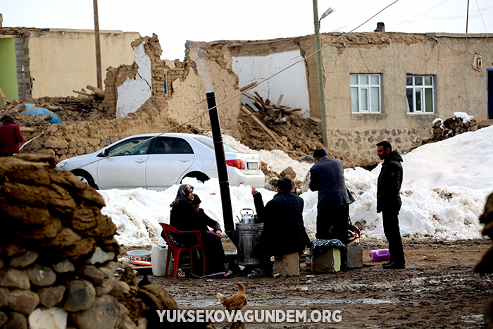 Fotoğraflarla Başkale depremi! 62