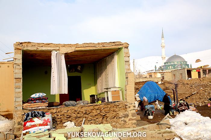 Fotoğraflarla Başkale depremi! 66