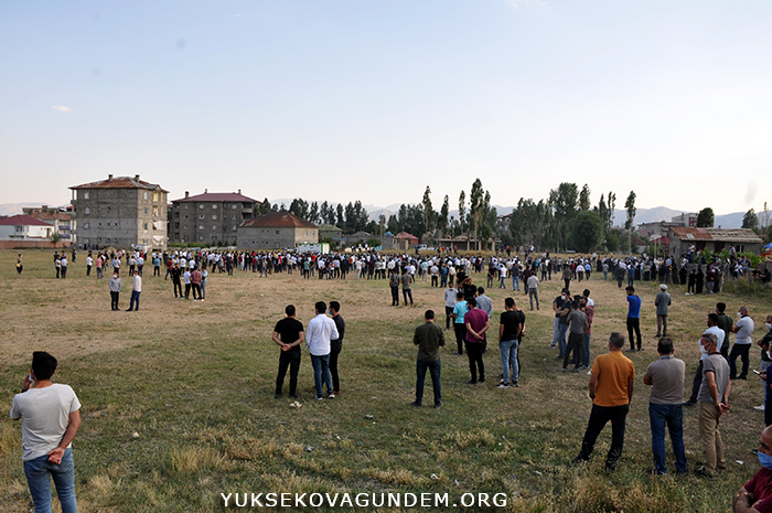 Yüksekova'da hayatını kaybedenler toprağa verildi 1