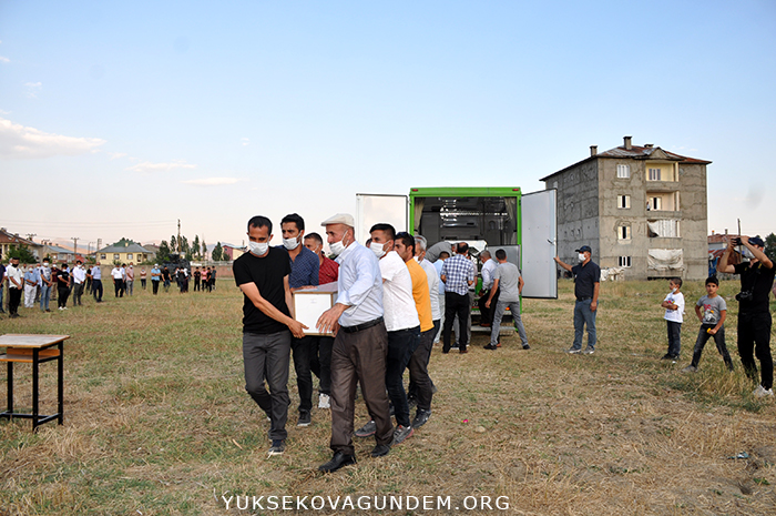 Yüksekova'da hayatını kaybedenler toprağa verildi 3