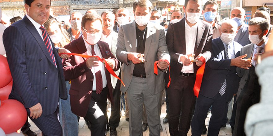 Yüksekova'da iş yeri açılışı
