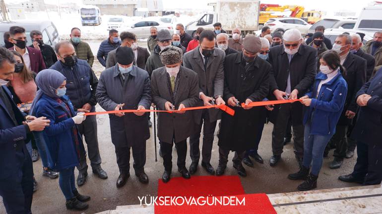 Yüksekova'da yeni iş yeri açılışı 1