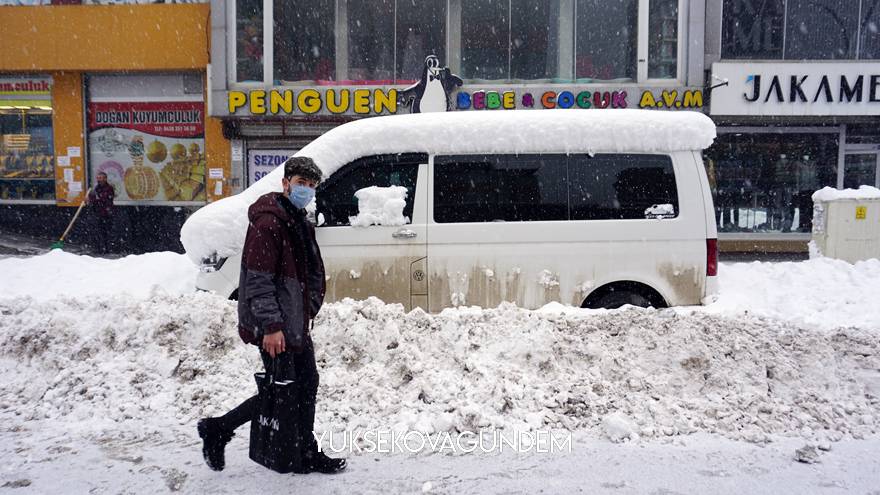 Yüksekova’da yoğun kar yağışı 7