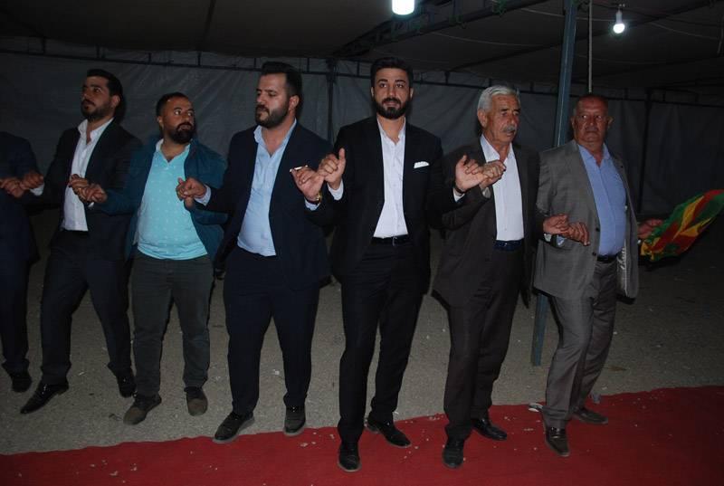 Çiçek ailesinin mutlu günü 54