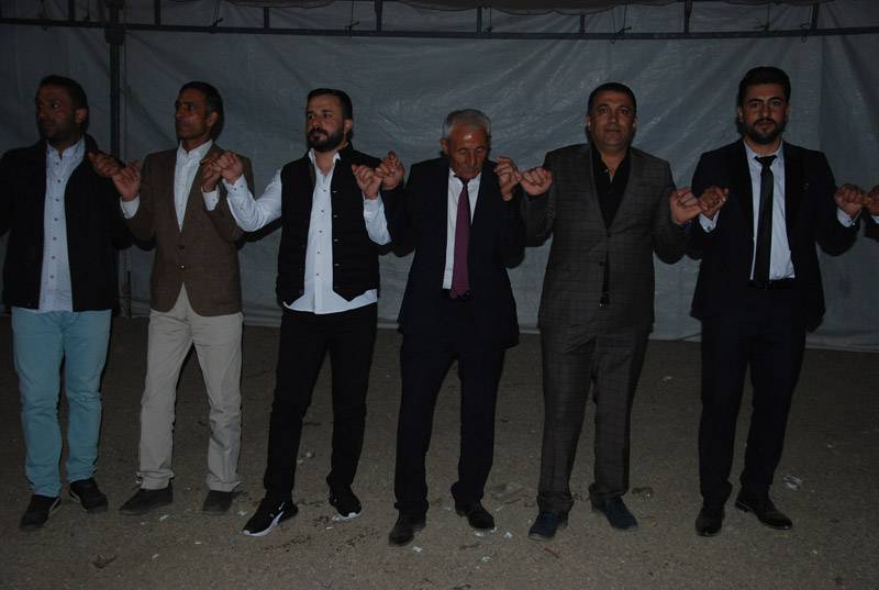 Çiçek ailesinin mutlu günü 58