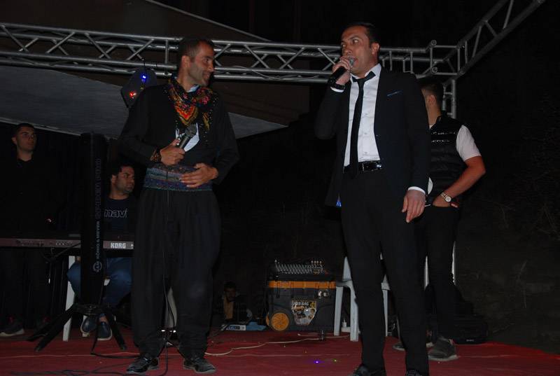 Çiçek ailesinin mutlu günü 77