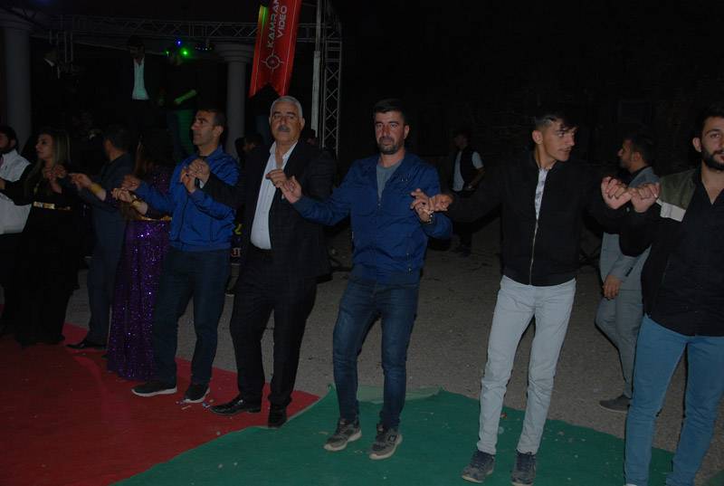 Çiçek ailesinin mutlu günü 84