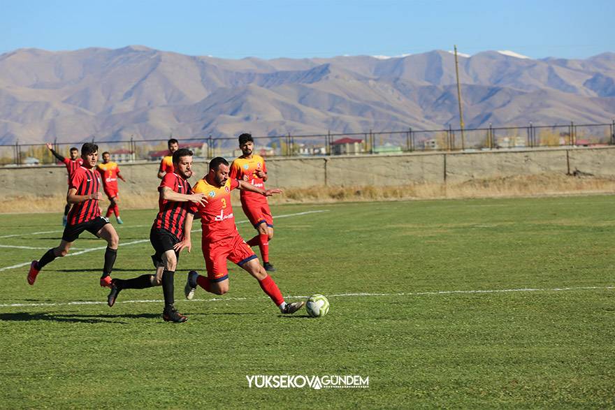 Yüksekova Belediyespor sahasında 4-2 mağlup oldu 10