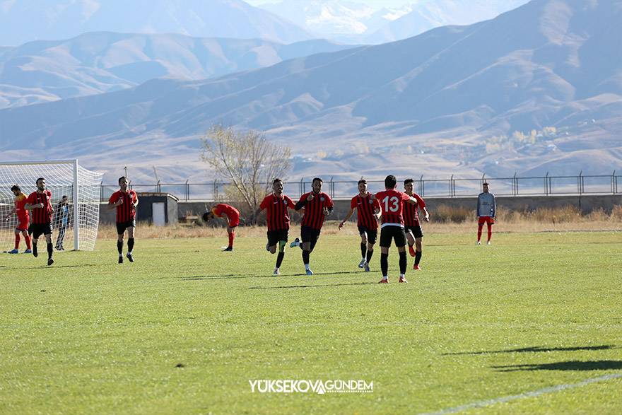 Yüksekova Belediyespor sahasında 4-2 mağlup oldu 9