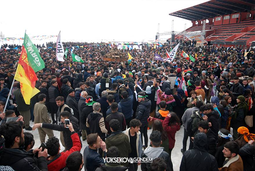 Yüksekova'da Newroz Kutlandı 10