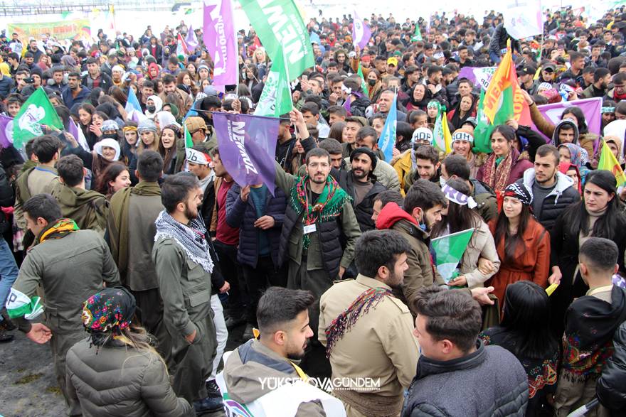 Yüksekova'da Newroz Kutlandı 11