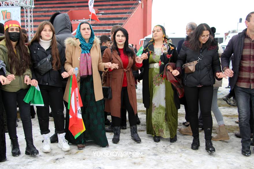 Yüksekova'da Newroz Kutlandı 13