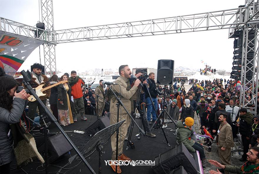 Yüksekova'da Newroz Kutlandı 6