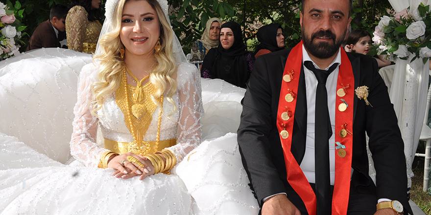 Çiftçi ailesinin mutlu günü