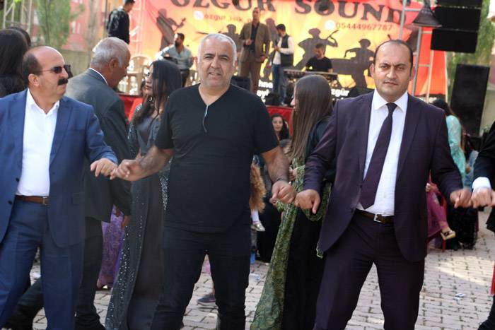 Yüksekova Düğünleri (25-26) Haziran 197