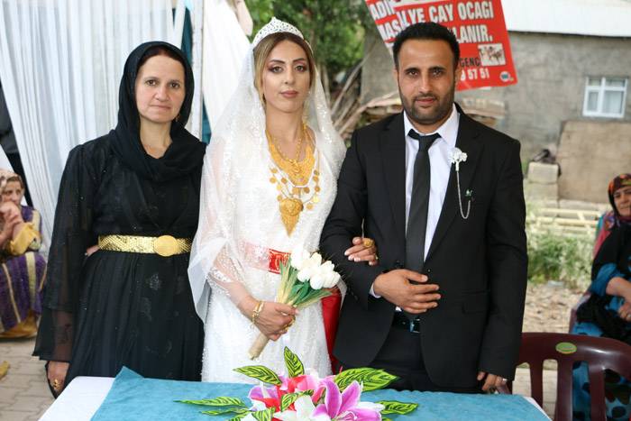 Yüksekova Düğünleri (03-07) Temmuz 325