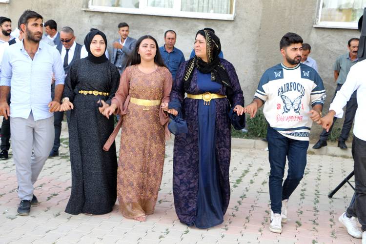Yüksekova Düğünleri (08-28) Temmuz 310