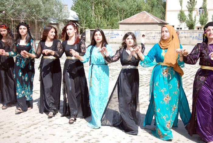 Yüksekova Düğünleri 29 Temmuz  - 16 Ağustos 71