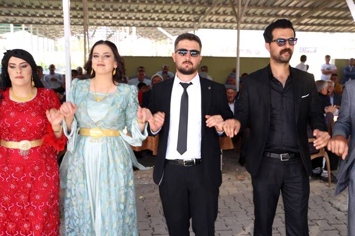 Yüksekova Düğünleri (17 - 31) Ağustos 120