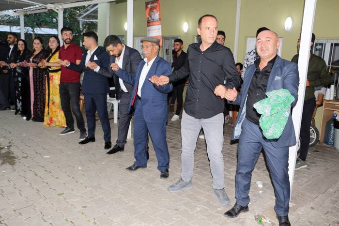 Yüksekova Düğünleri (01-09) Eylül 77