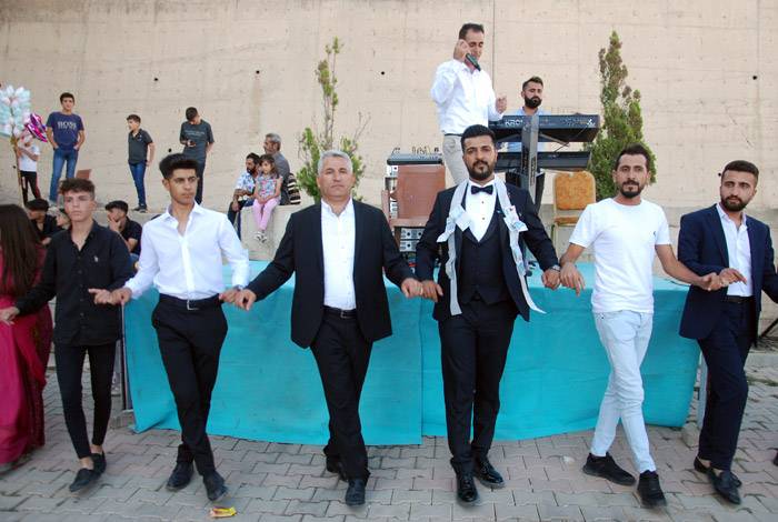 Yüksekova Düğünleri (10-16) Eylül 27