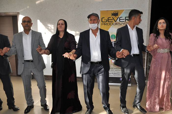 Öner ve Baykal Ailesinin mutlu günü 104