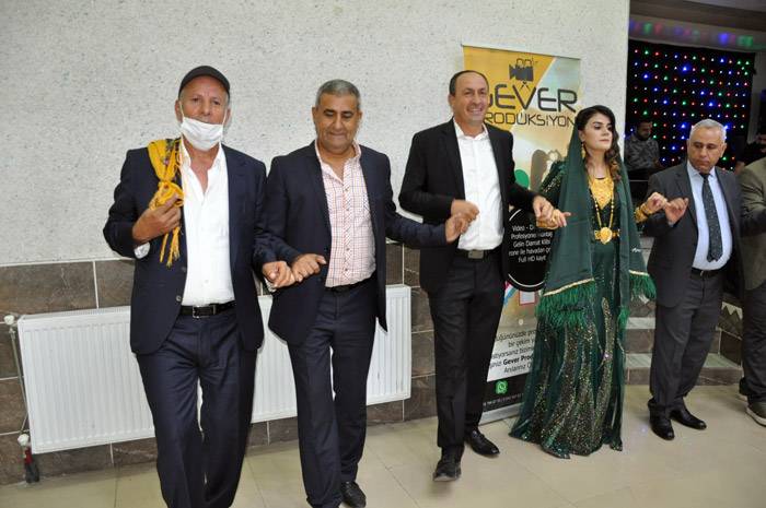 Öner ve Baykal Ailesinin mutlu günü 127