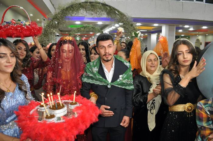 Öner ve Baykal Ailesinin mutlu günü 133