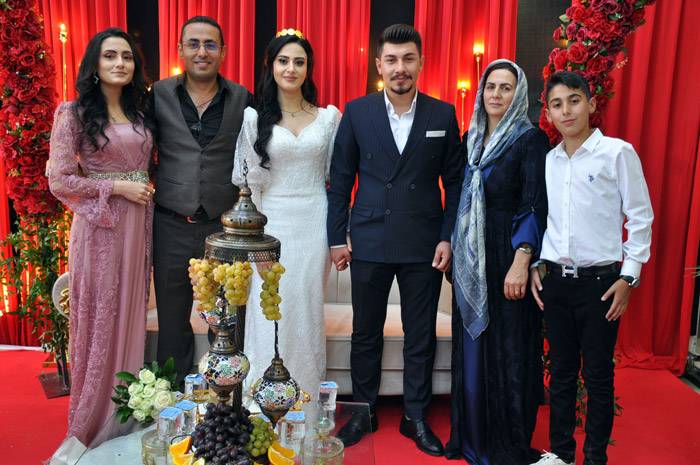 Öner ve Baykal Ailesinin mutlu günü 56