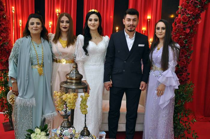 Öner ve Baykal Ailesinin mutlu günü 58