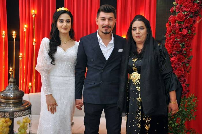 Öner ve Baykal Ailesinin mutlu günü 60