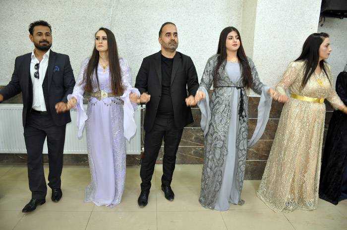 Öner ve Baykal Ailesinin mutlu günü 75