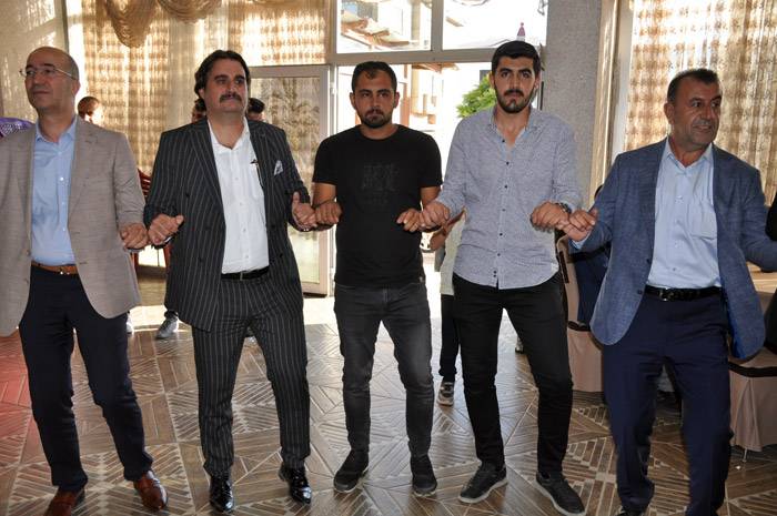 Öner ve Baykal Ailesinin mutlu günü 90