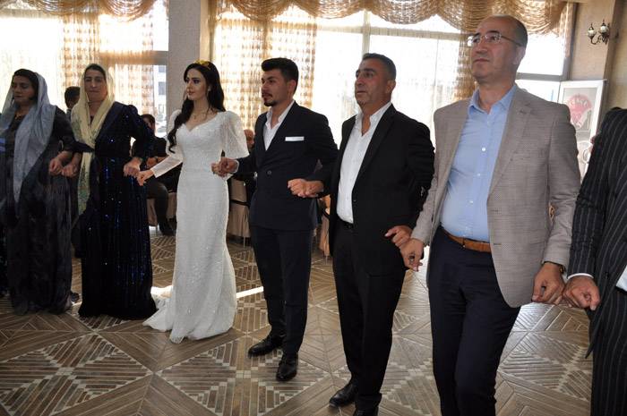 Öner ve Baykal Ailesinin mutlu günü 91