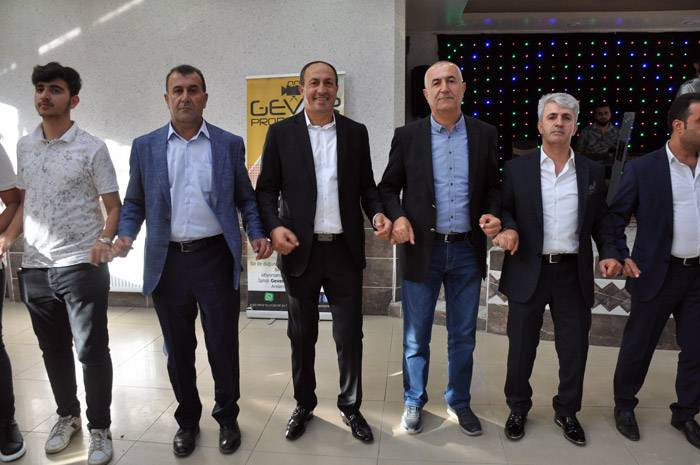 Öner ve Baykal Ailesinin mutlu günü 96