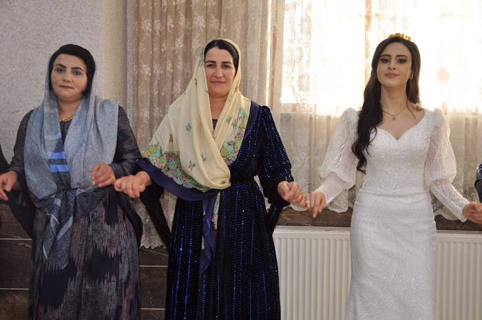 Öner ve Baykal Ailesinin mutlu günü 98