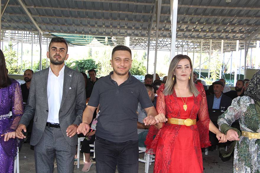 Yüksekova Düğünleri (04-17) Eylül 72