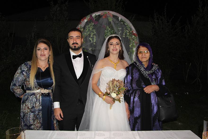 Yüksekova Düğünleri (04-17) Eylül 82