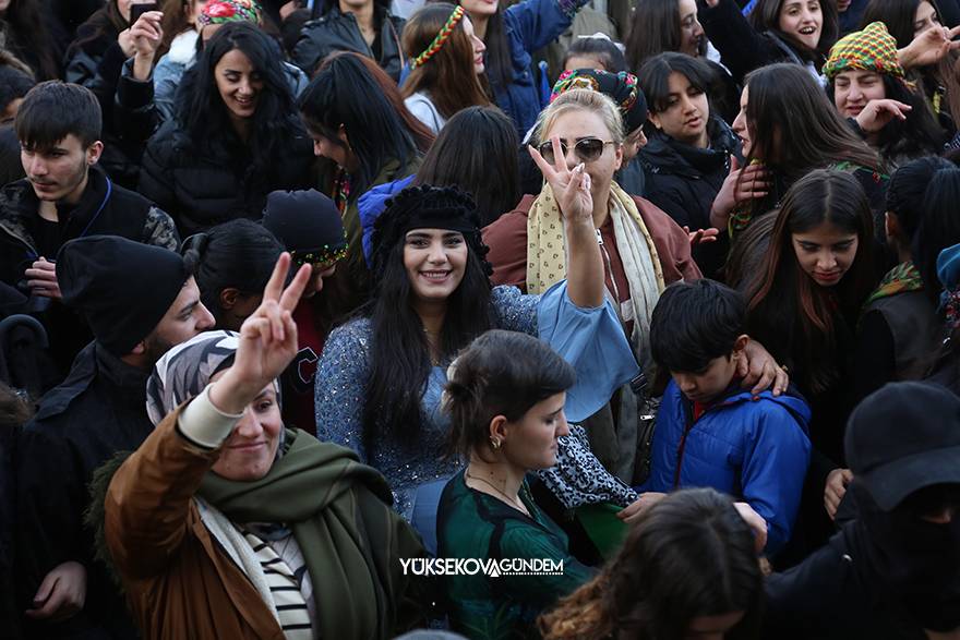 Yüksekova'da Newroz Kutlandı 60