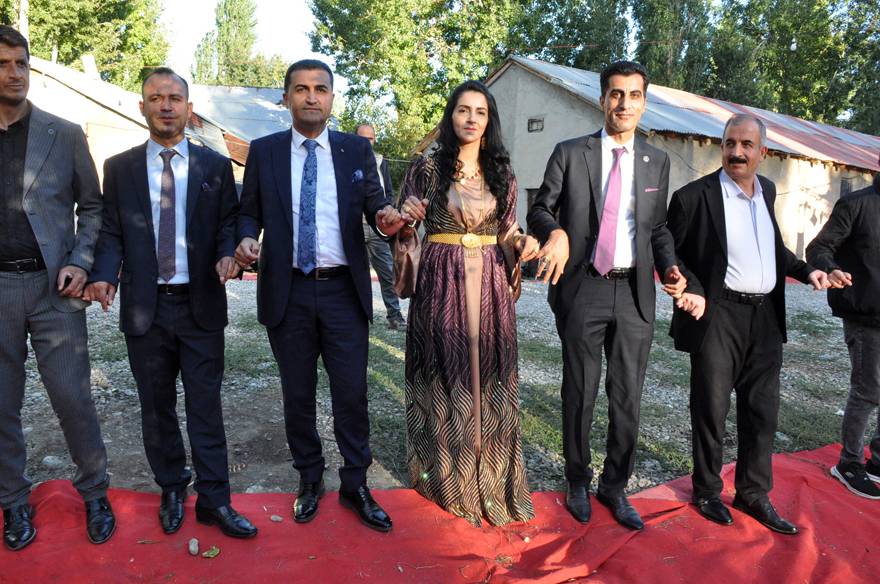 Yüksekova Düğünleri Ekim - Kasım ayı düğünleri 100