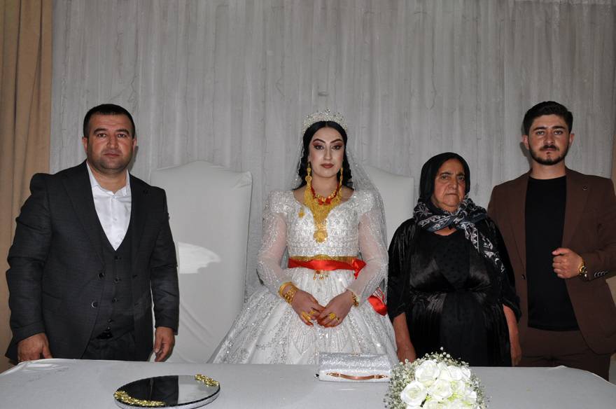 Yüksekova Düğünleri Ekim - Kasım ayı düğünleri 223