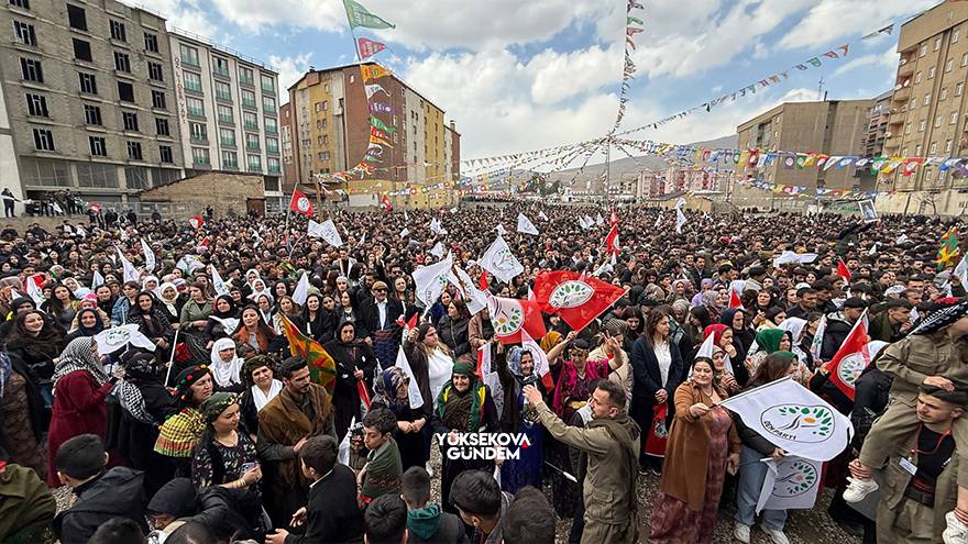 Yüksekova'da Newroz Kutlamaları 10 Yıl Sonra Yeniden Eski Cilo Saha 21
