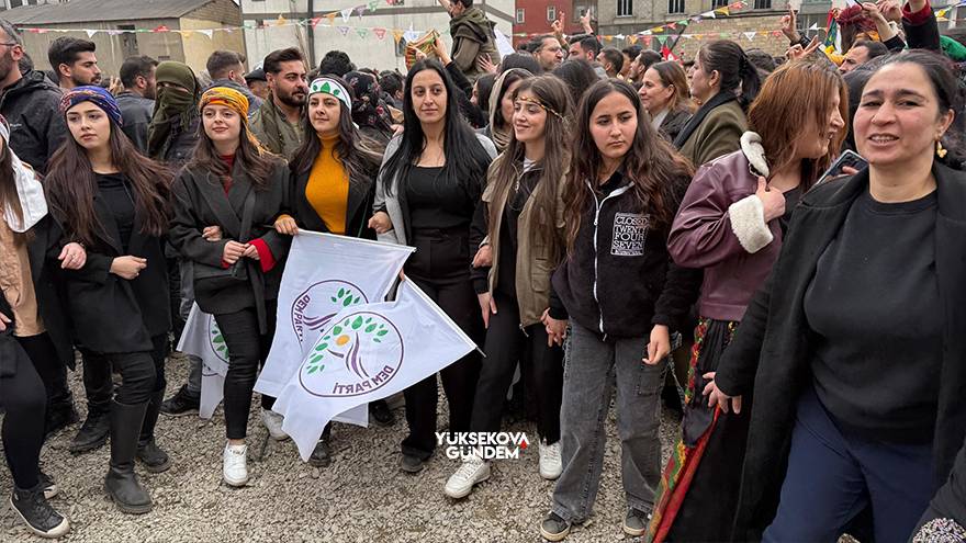 Yüksekova'da Newroz Kutlamaları 10 Yıl Sonra Yeniden Eski Cilo Saha 41