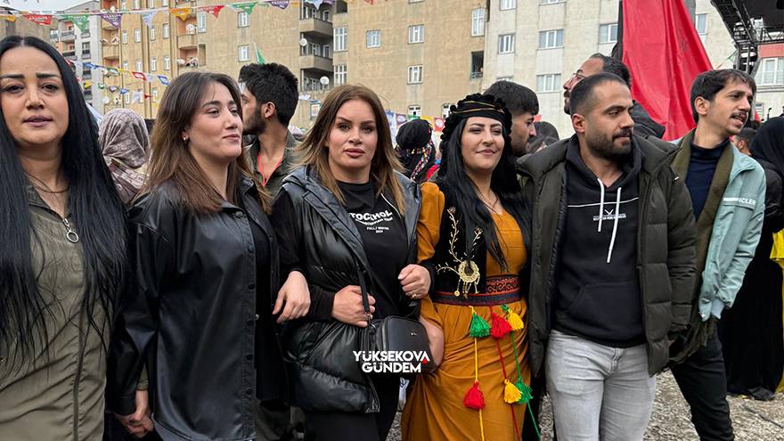 Yüksekova'da Newroz Kutlamaları 10 Yıl Sonra Yeniden Eski Cilo Saha 48