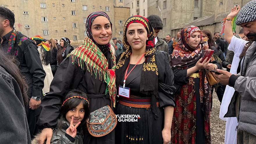 Yüksekova'da Newroz Kutlamaları 10 Yıl Sonra Yeniden Eski Cilo Saha 56