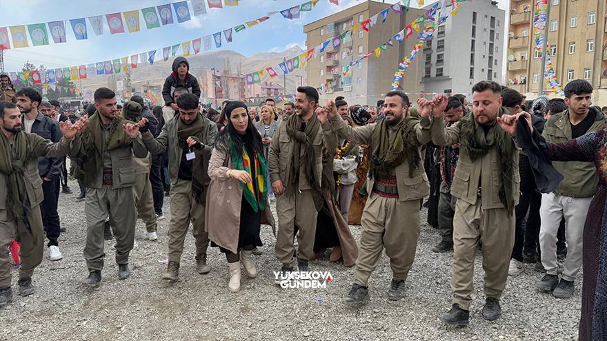 Yüksekova'da Newroz Kutlamaları 10 Yıl Sonra Yeniden Eski Cilo Saha 79